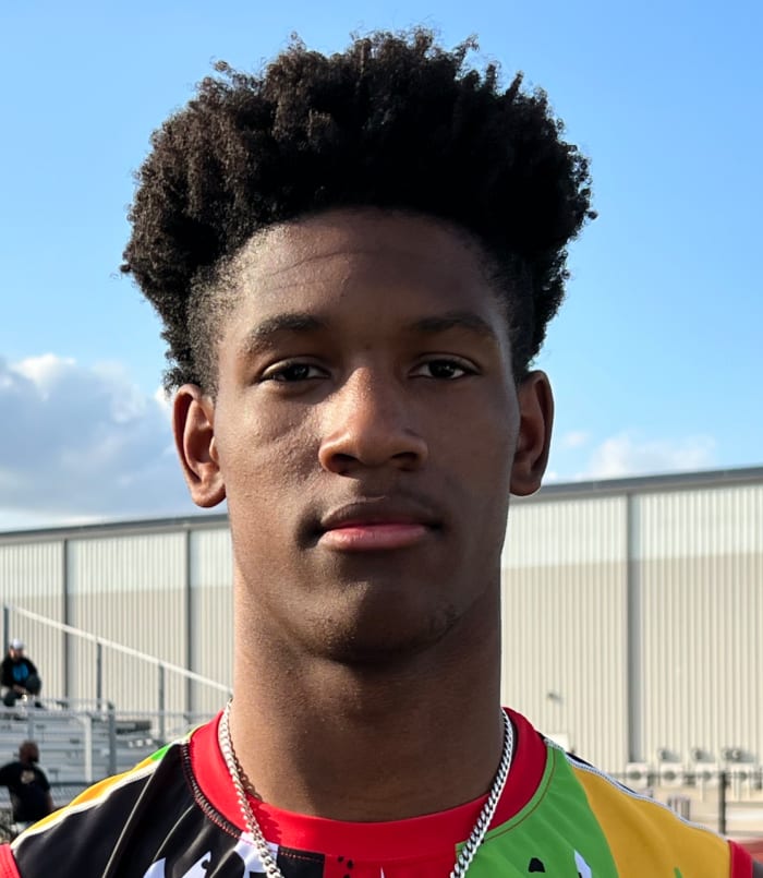 Kelden Ryan Quarterback Keller (Texas) Central 2025 DR Sportz Dallas Young Bullz